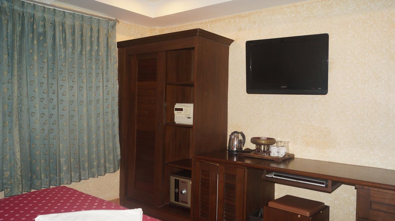 Queen Victoria Inn Pattaya Eksteriør bilde